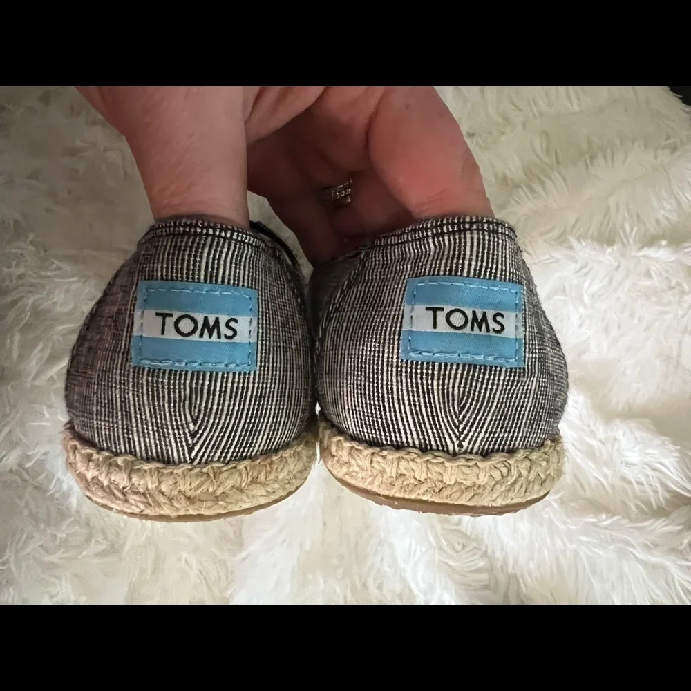 TOMS Open Toe Espadrilles Size 9, New